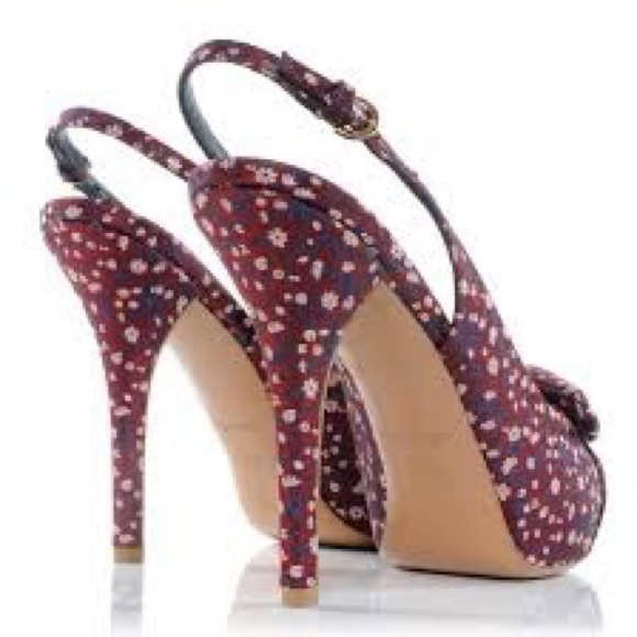 Louis Vuitton Catalina Open Toe Pump - Picture 2 of 7